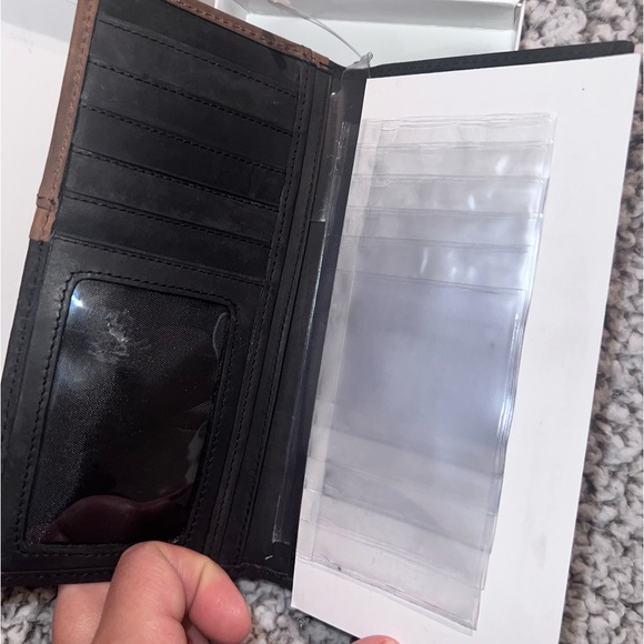 Wallet - Picture 3 of 8